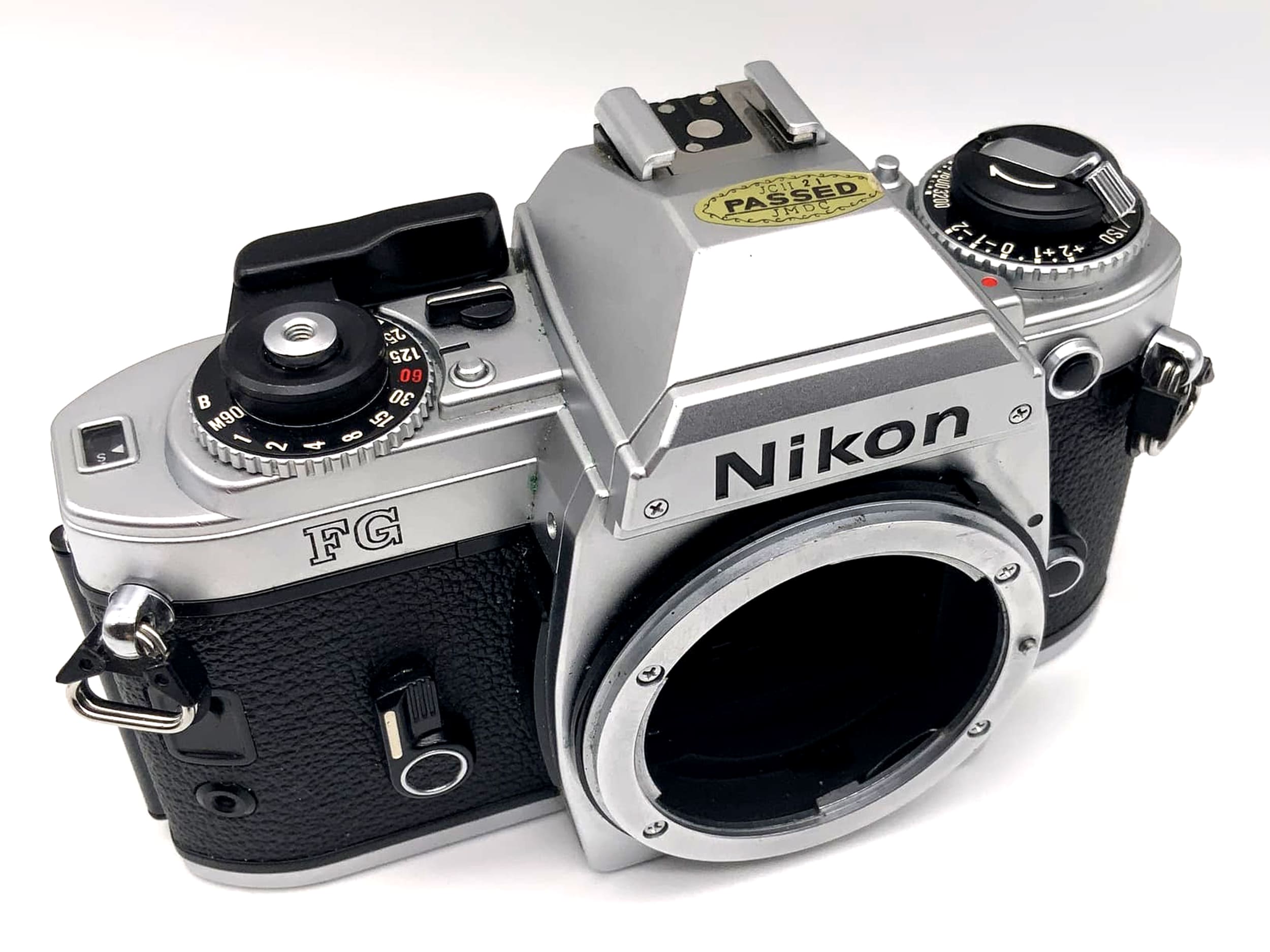 Nikon FG Spiegelreflexkamera SLR  35mm Kamera Body Gehäuse