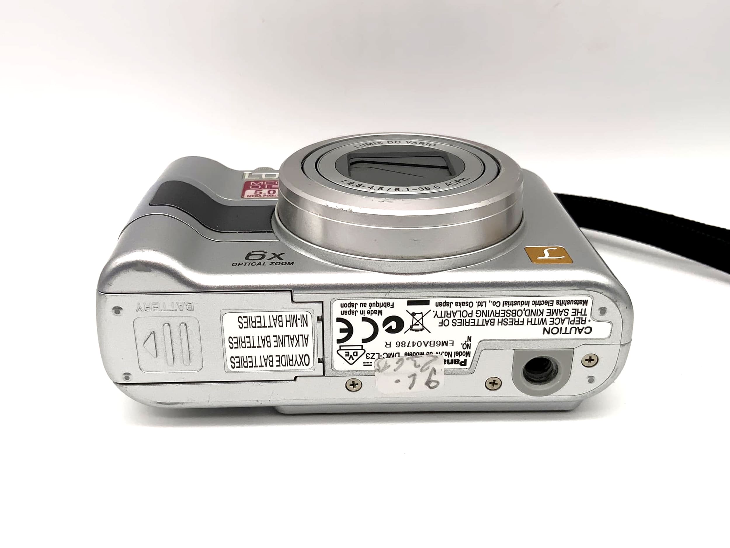 Panasonic Lumix DMC-LZ3 mit DC Vario 1:2.8-4.5/6.1-36.6 6x Optical Zoom