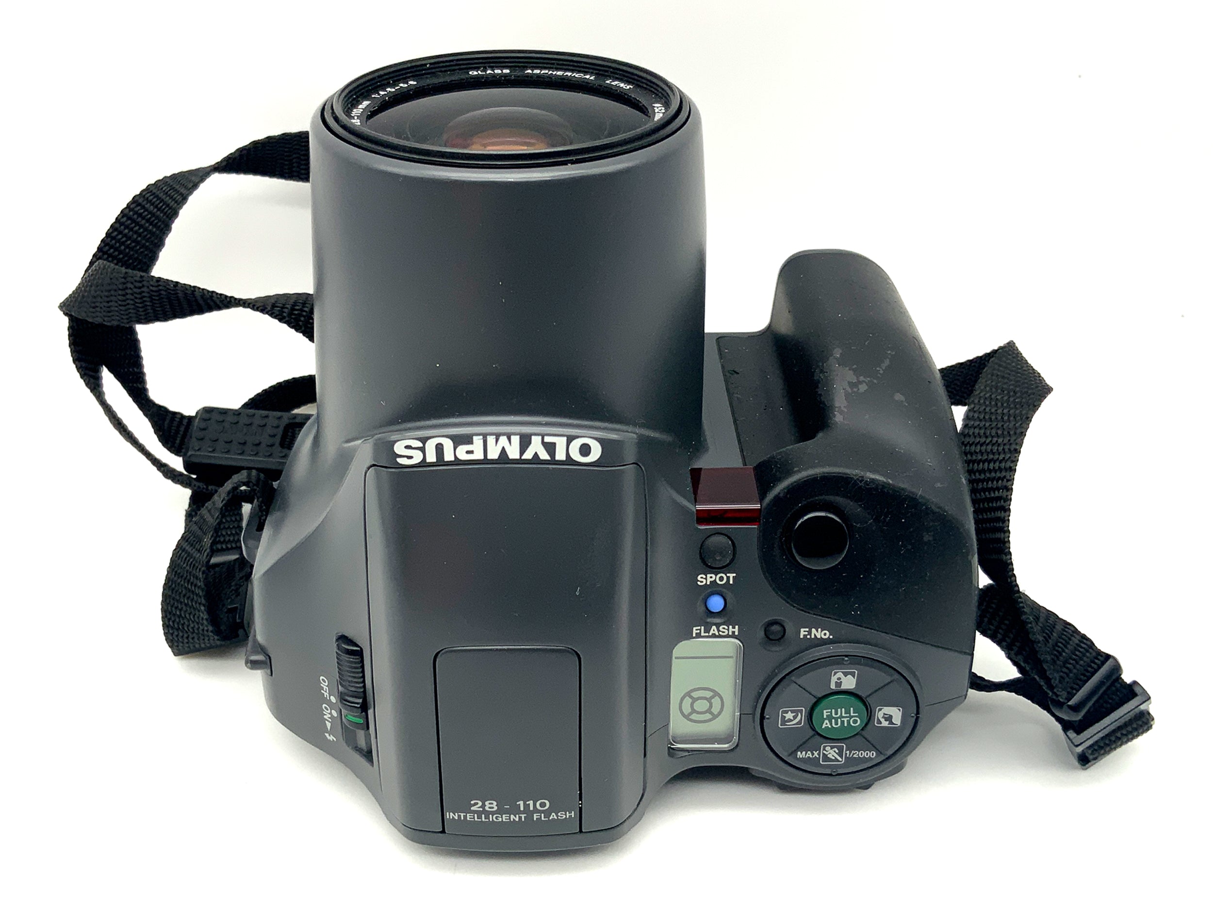 Olympus IS-100 Bridgekamera mit AF Zoom Lens 28-110mm 1:4.5-5.6 4x Zoom