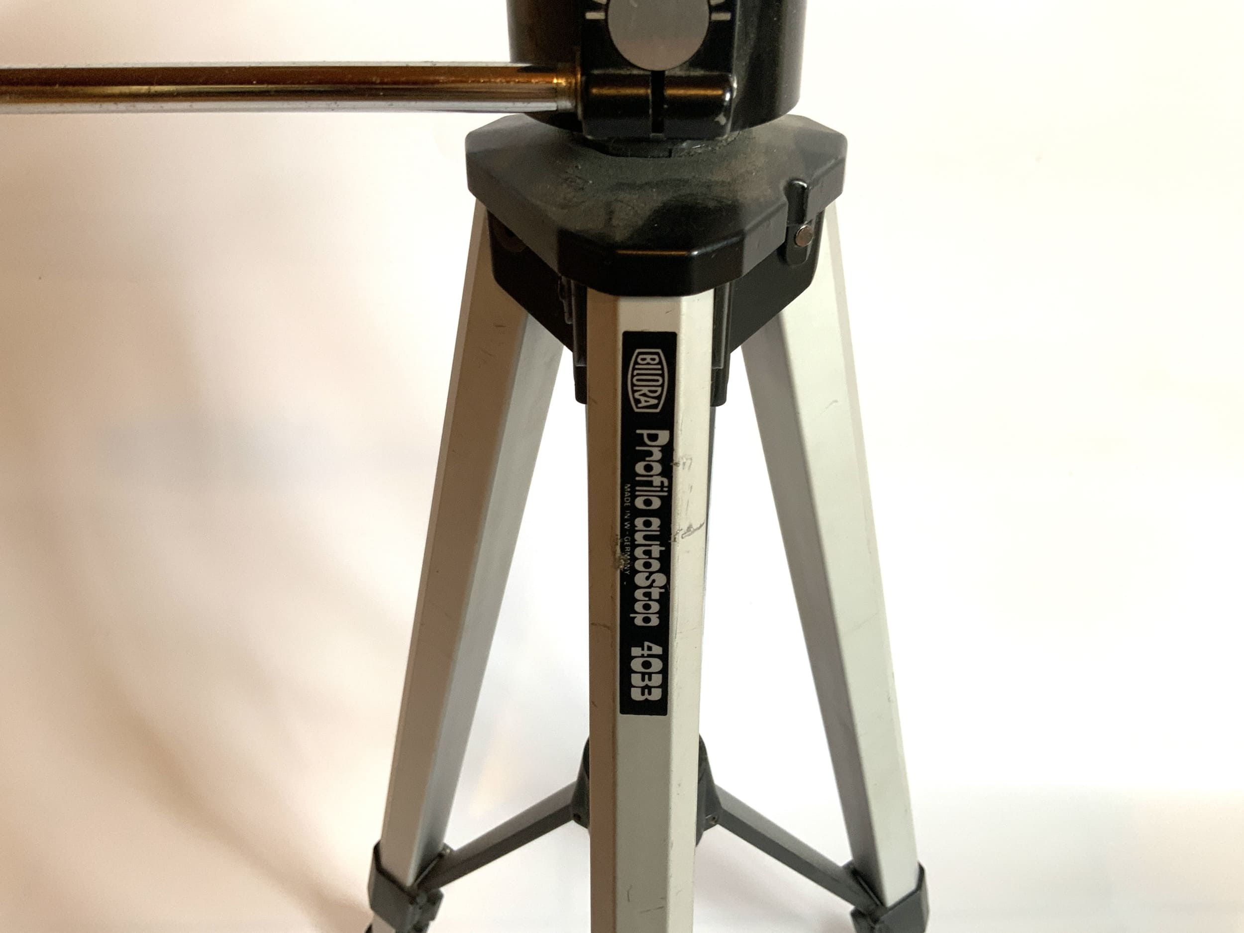 Bilora Profilo autoStop 4033 Stativ grau Tripod Dreibein Fotostativ Kamerastativ