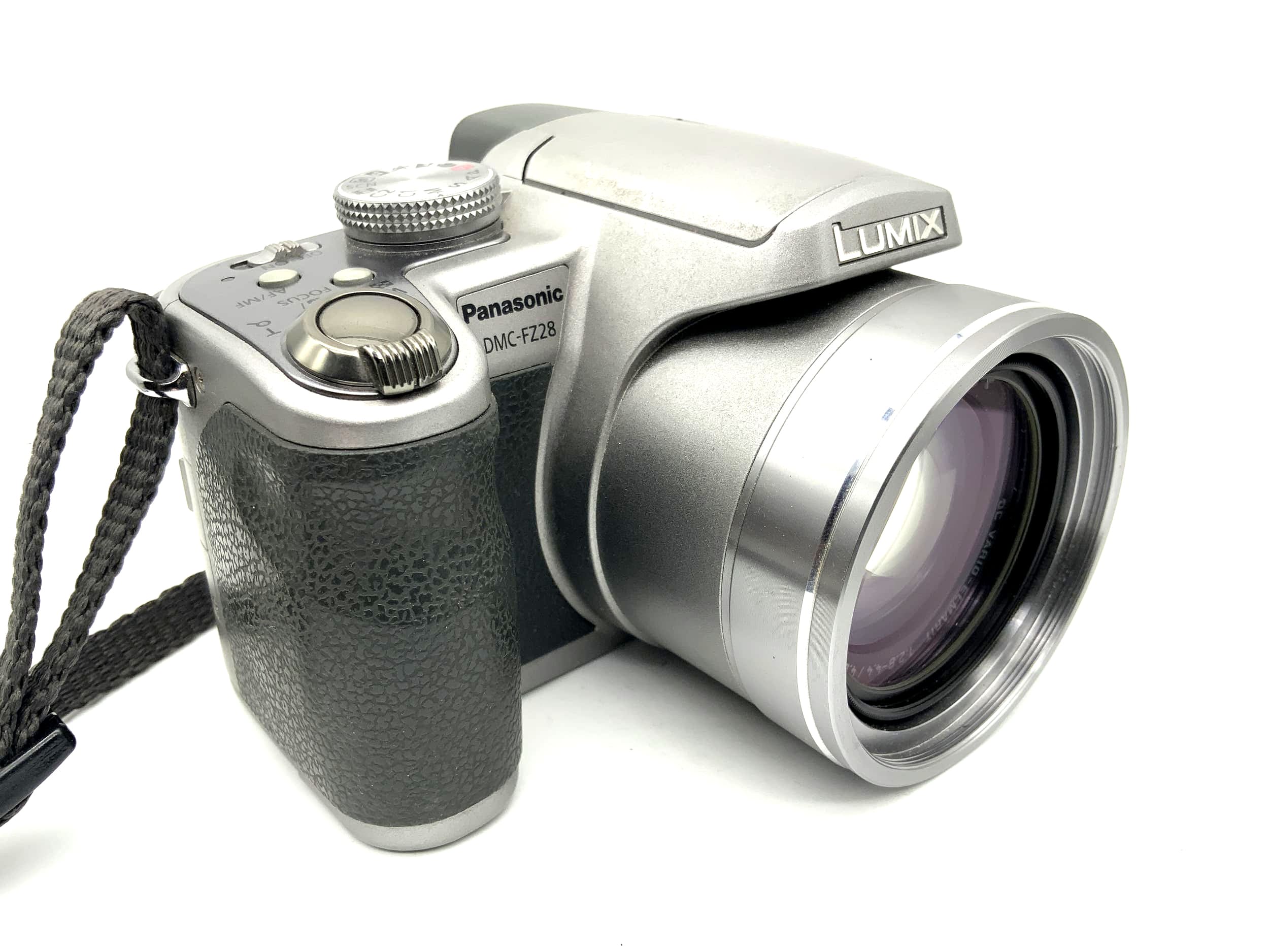 Panasonic Lumix DMC-FZ28 Leica DC Vario-Elmarit 1:2.8-4.4 / 4.8-86.4 ASPH. 10 MP