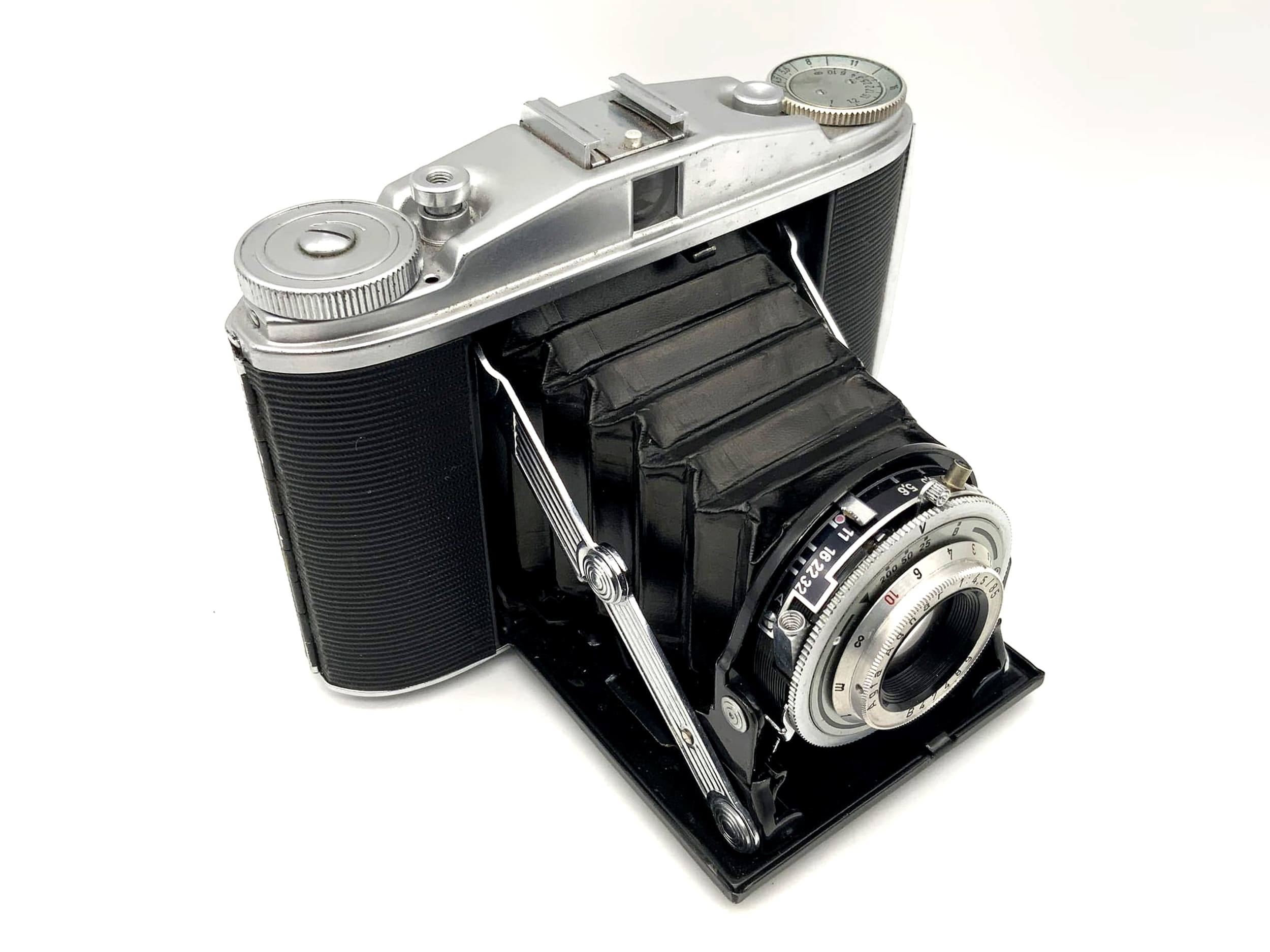 Agfa Isolette II Klappkamera mit Agnar 1:4.5 / 85 Vario Analogkamera