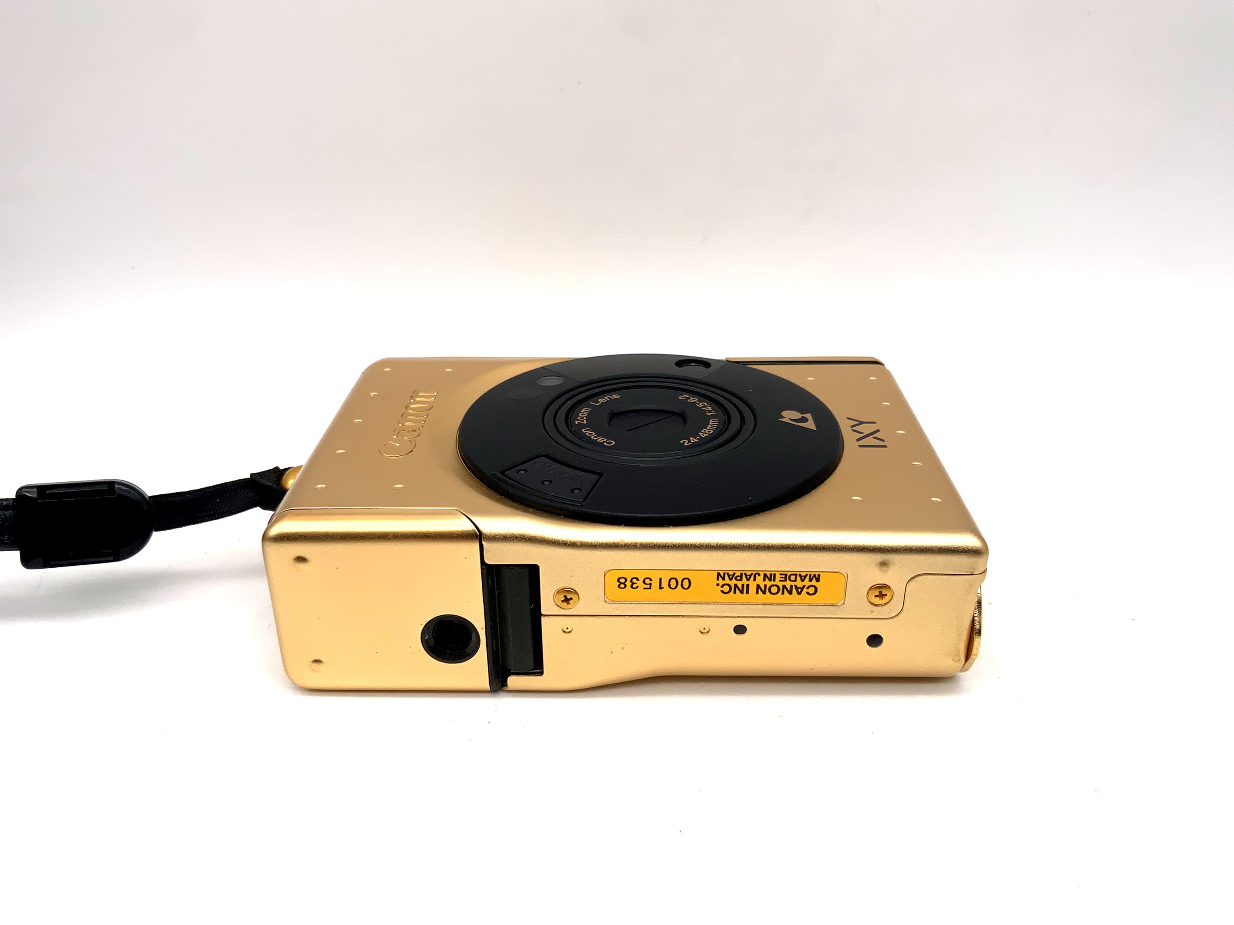 Canon IXY Point&Shoot mit 24-48mm 1:4,5-6.2 Gold 60. Jubiläum Edition