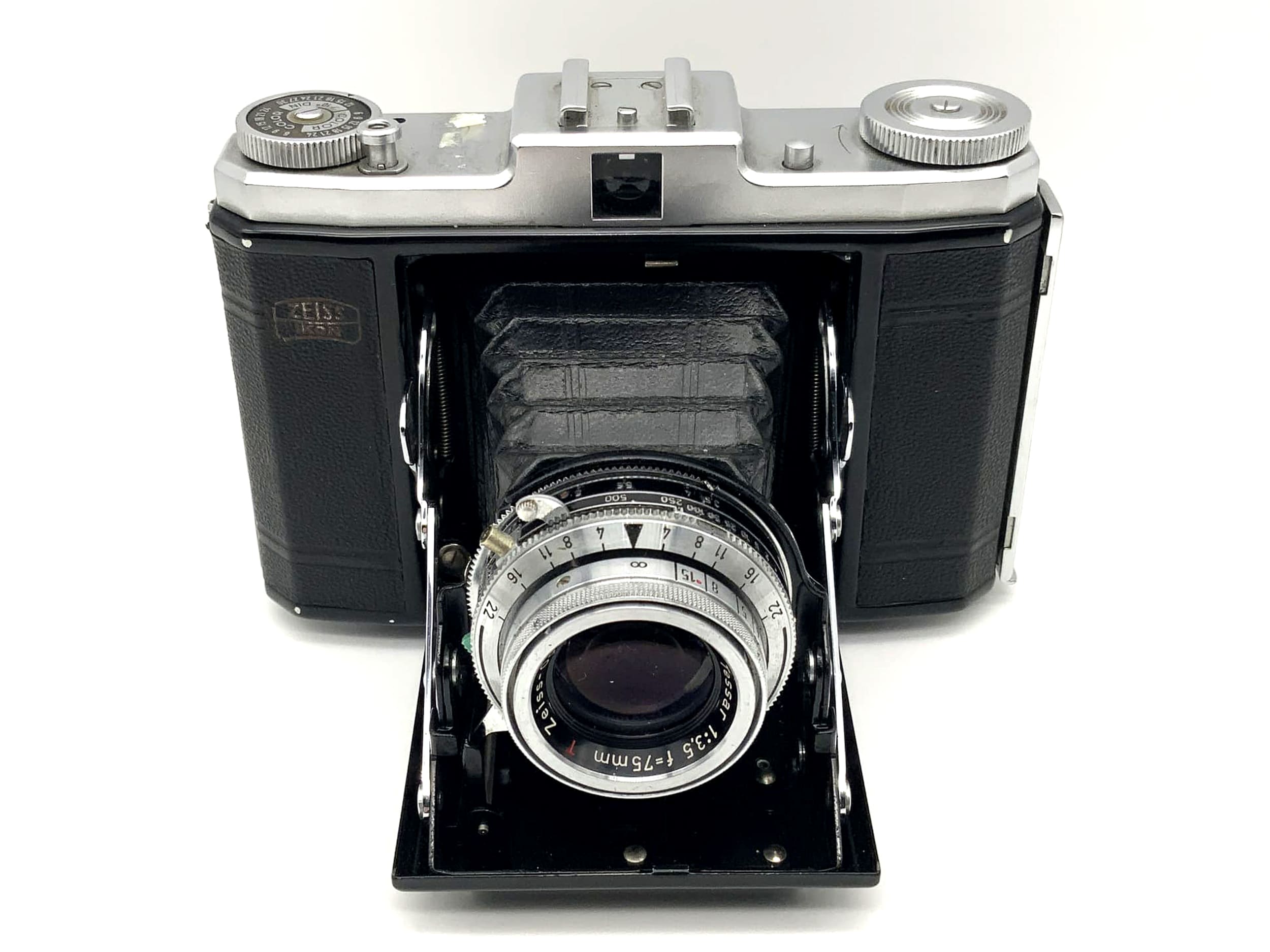 Zeiss Ikon Ikonta 523/16 mit Zeiss-Opton Tessar 1:3.5 75mm red T Synchro-Compur