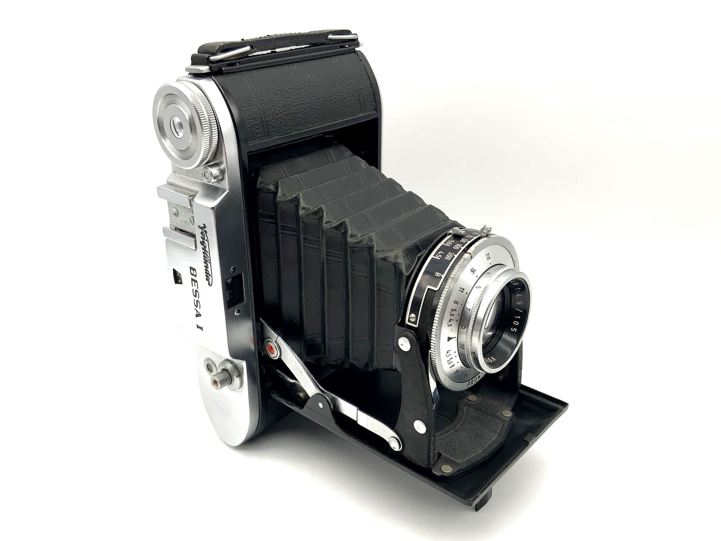 Voigtländer Bessa I Klappkamera mit Vaskar 1:4.5 / 105 Prontor-SV