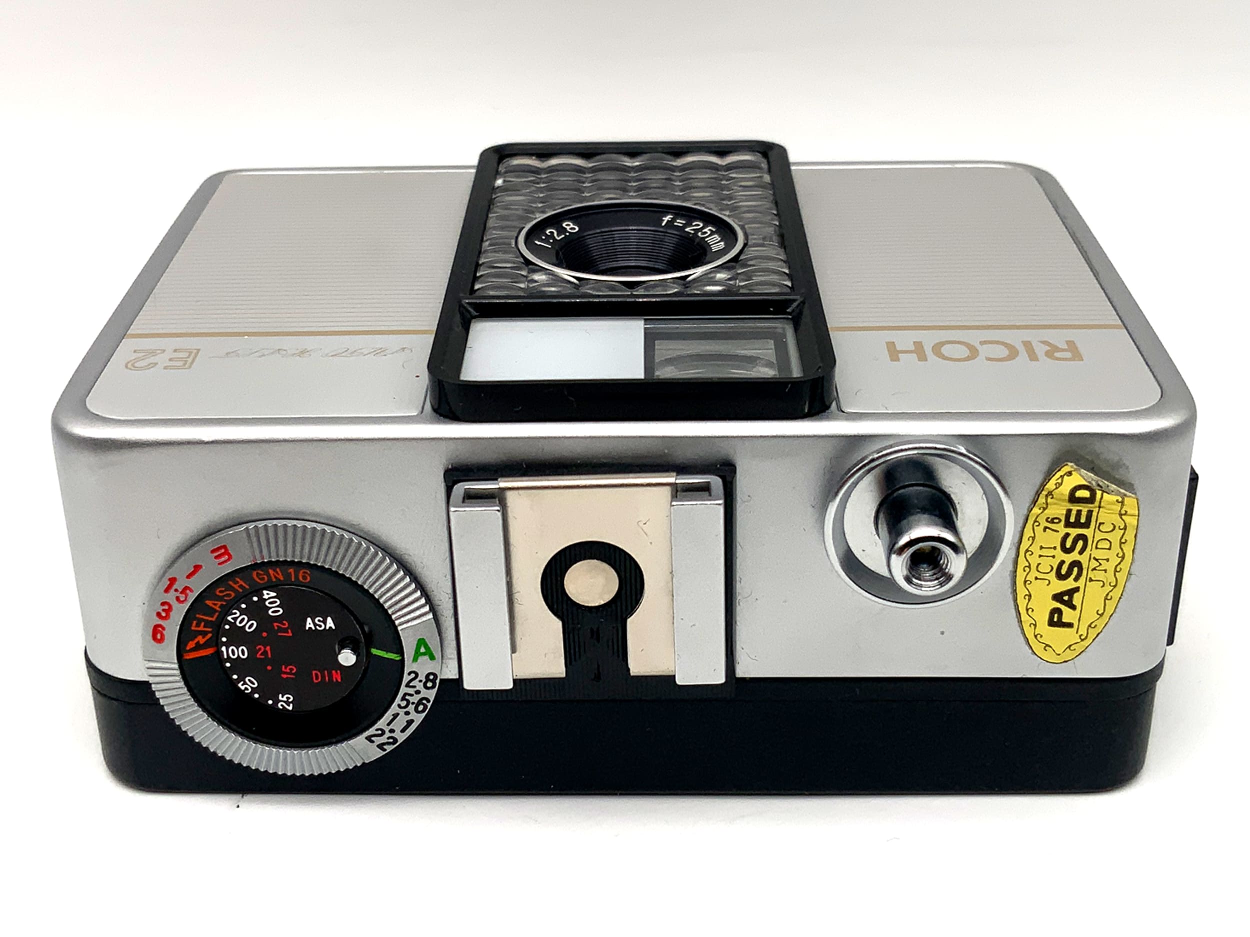 Ricoh Auto Half E2 Sucherkamera mit F:2.8 f=25mm Halbformat in OVP Analogkamera