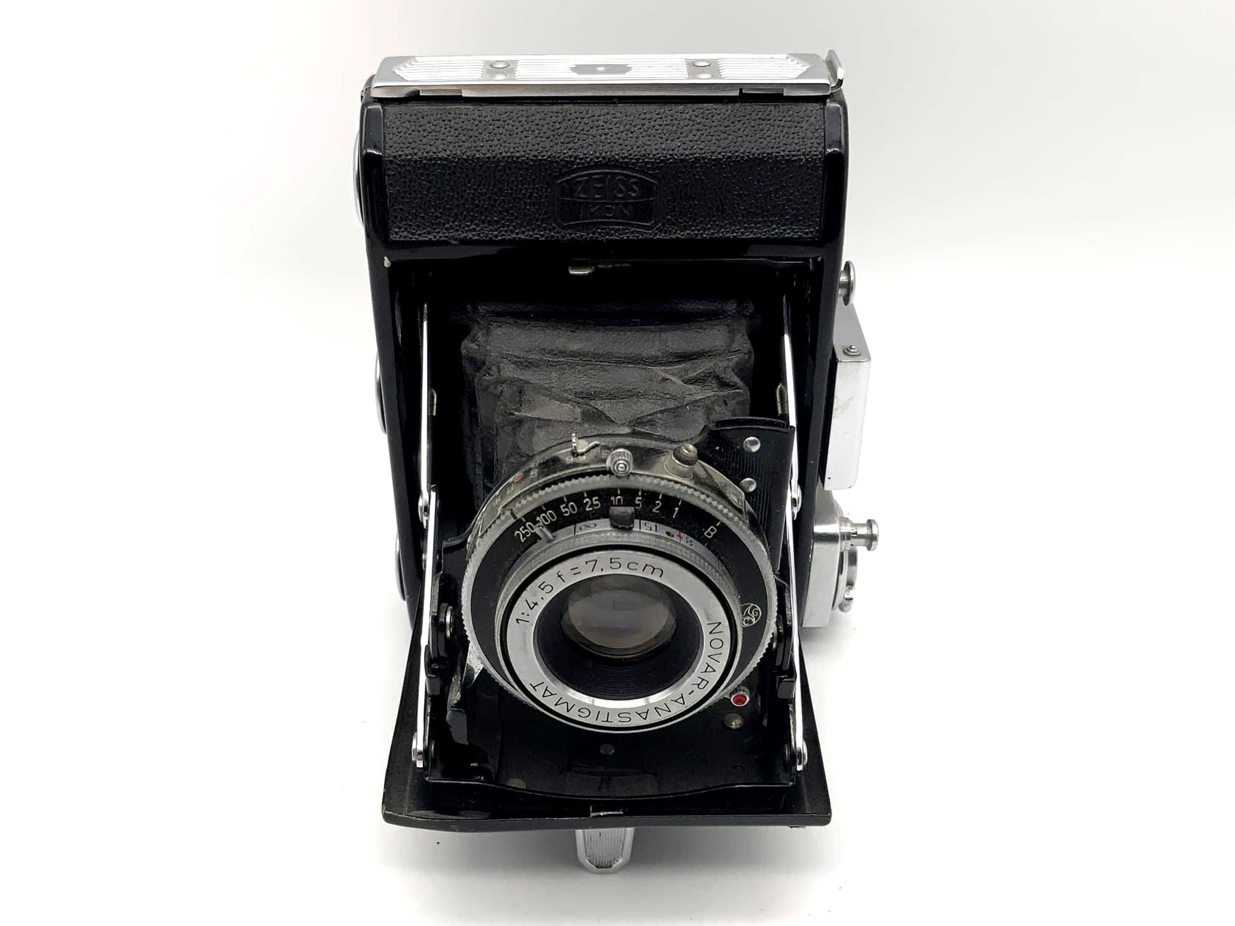 Zeiss Ikon Ikonta 521 Klappkamera mit Novar Anastigmat 1:4.5 f=7,5cm