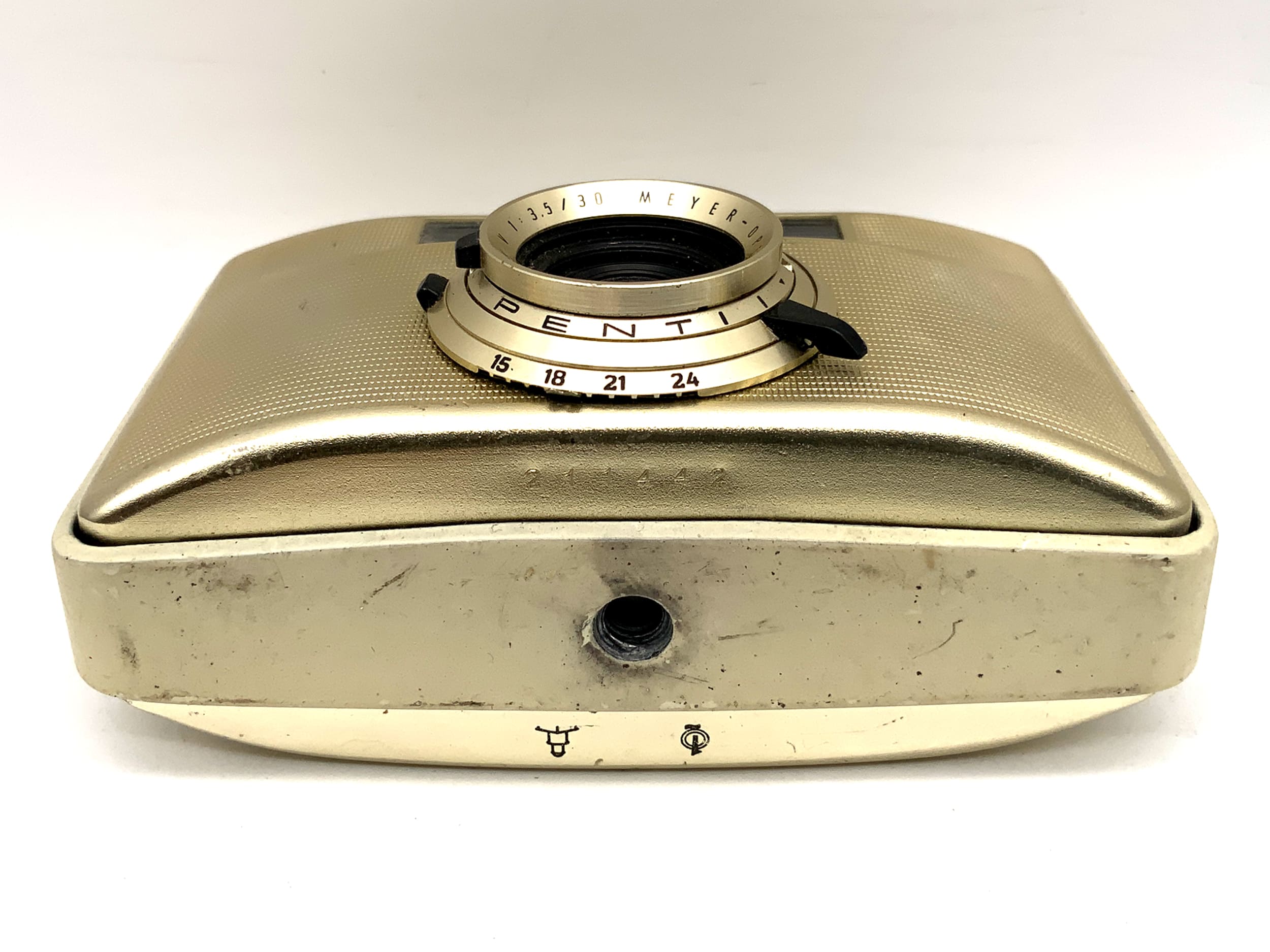 Pentacon Penti I Sucherkamera mit Meyer Optik Domiplan V 1:3,5 30mm Analogkamera