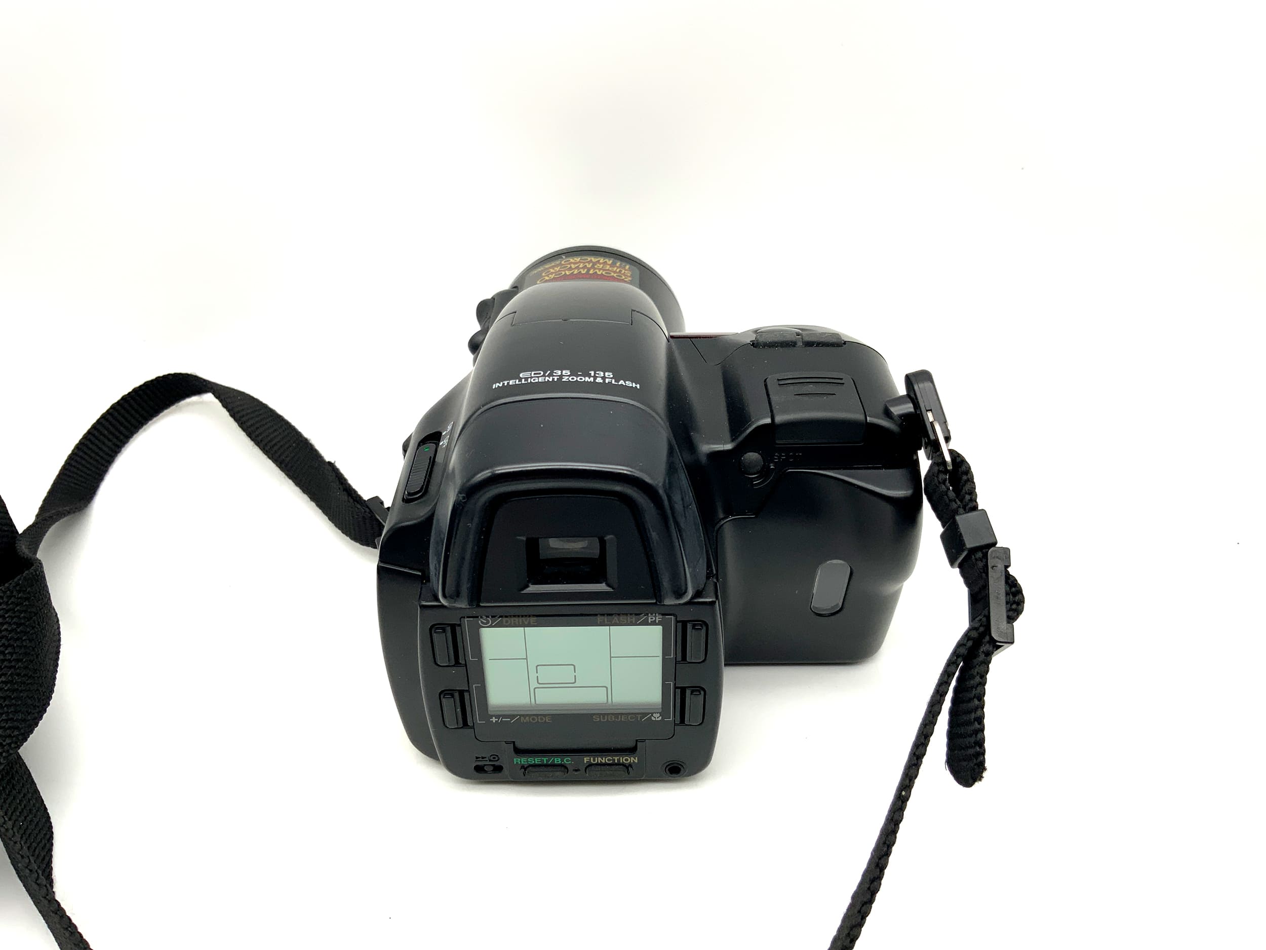 Olympus IS-2000 Bridgekamera mit 1:4,5-5,6 35-135mm Macro Analogkamera