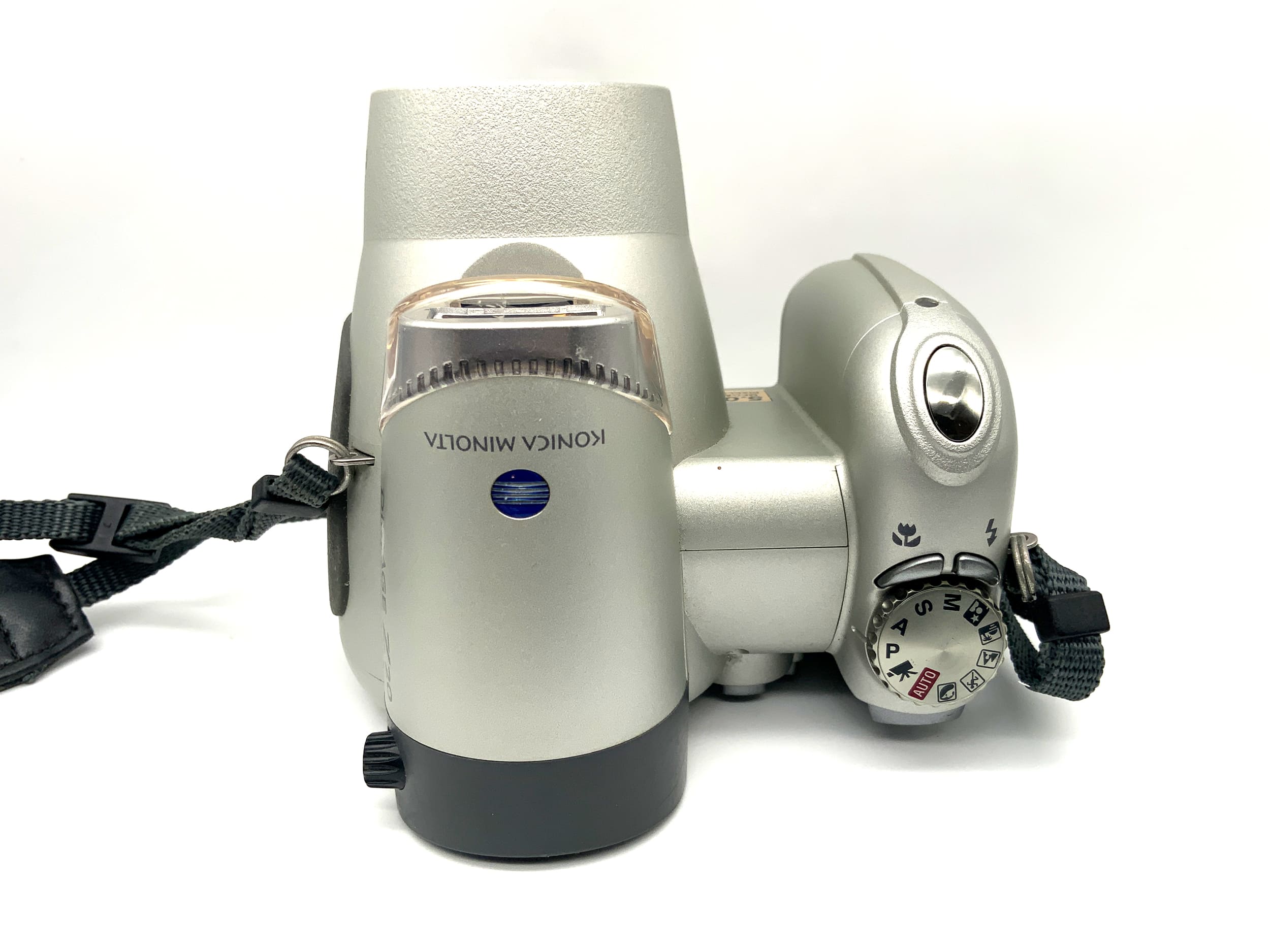 Konica Minolta Dimage Z 20 Bridgekamera mit 36-290mm 1:3,2-3,4 Digitalkamera