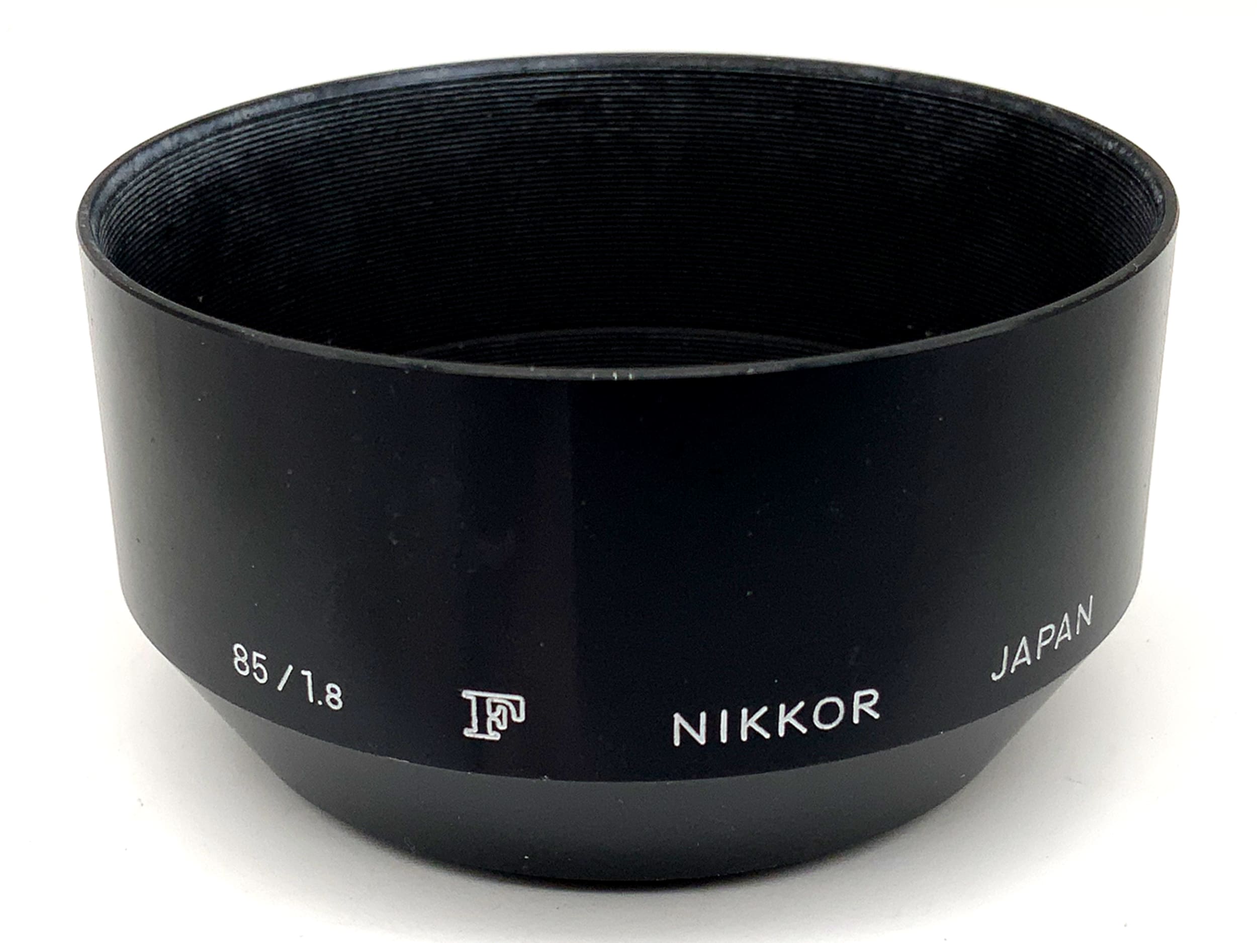 Nikon F Nikkor 85/1.8 Gegenlichtblende Metall lenshood Sonnenblende