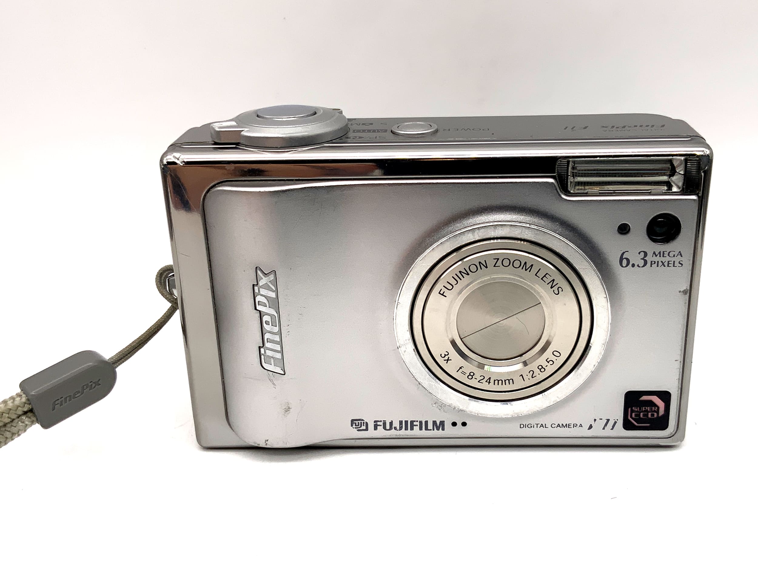 Fujifilm FinePix F11 Digitale Kompaktkamera mit 8-24mm 1:2.8-5