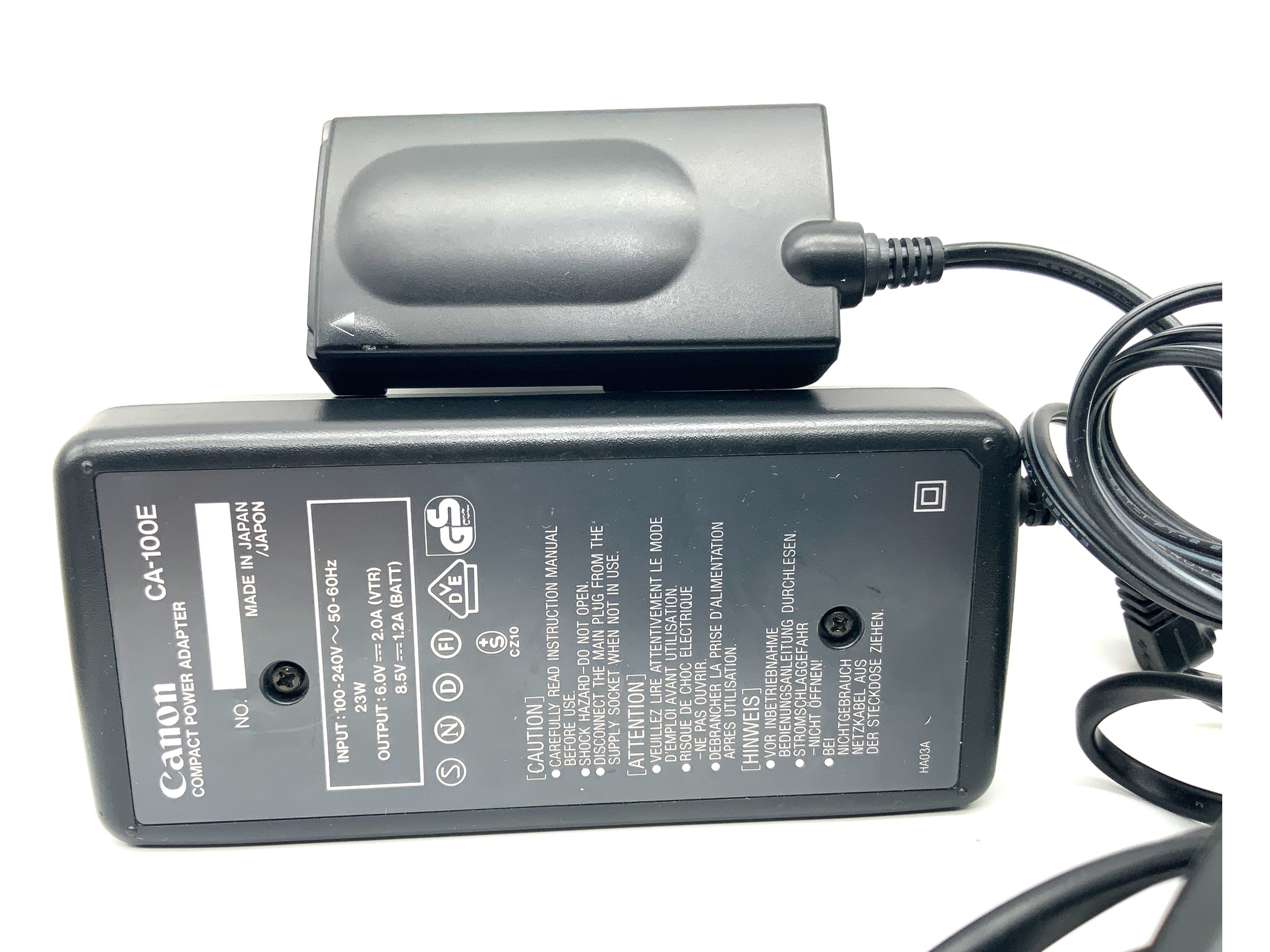 Canon CA-100 mit DC-100 Ladegerät BP-E77K Battery Charger Power Adaptor