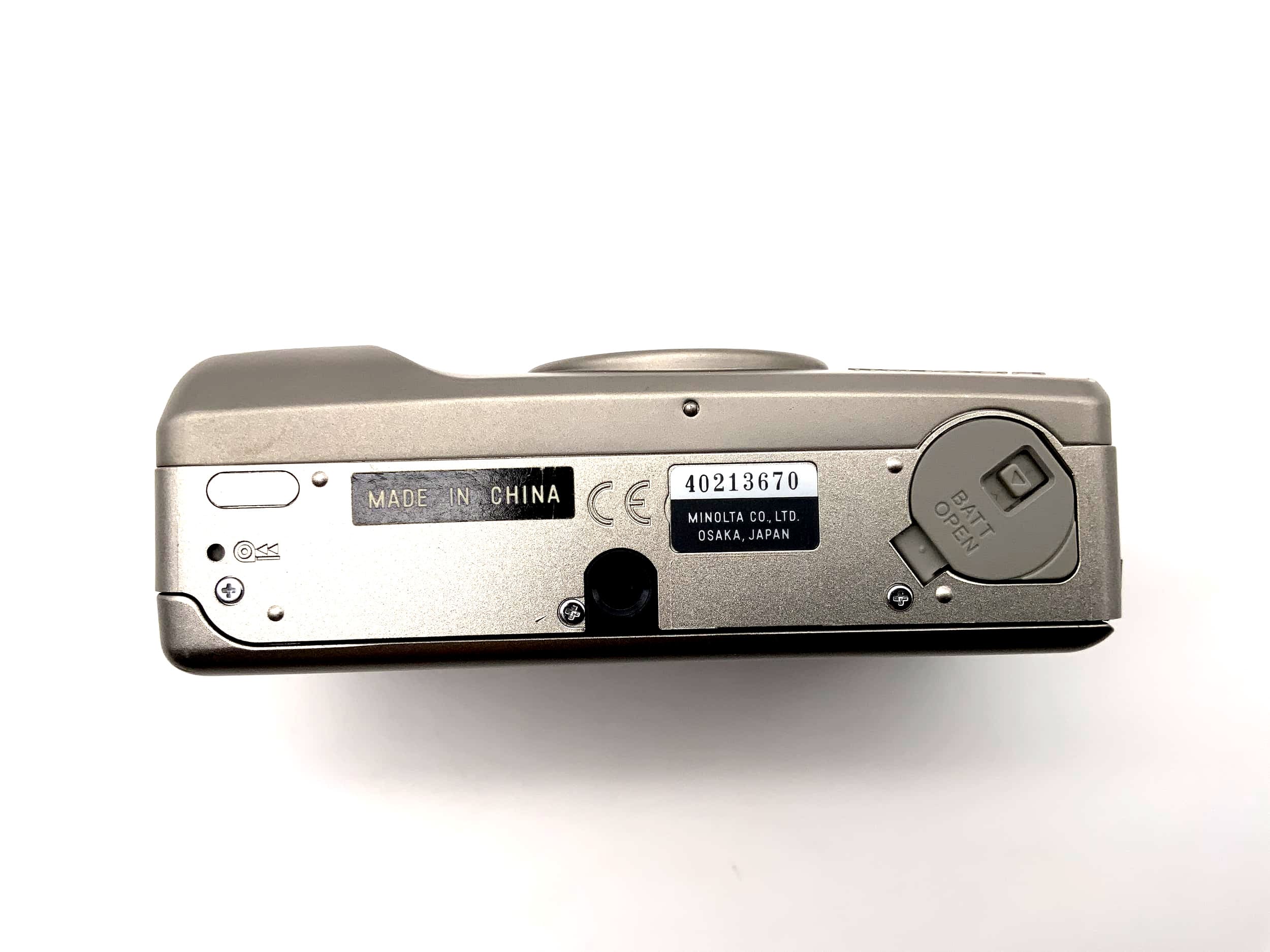 Minolta Riva Zoom 115 Kompaktkamera Point&Shoot Camera 35mm