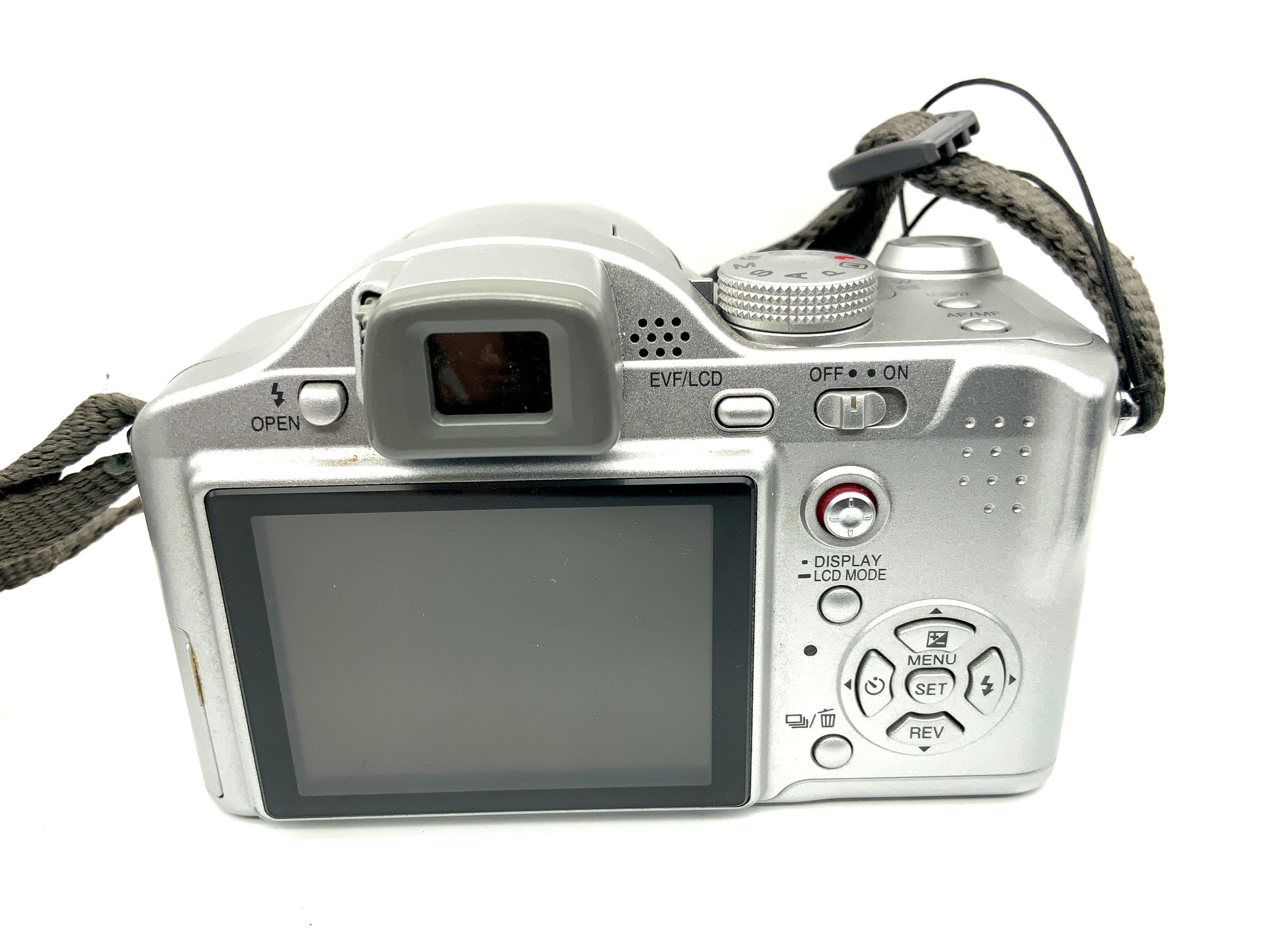 Panasonic Lumix DMC-FZ7 Bridgekamera mit Leica DC Vario-Elmarit f/6-72mm Asph.