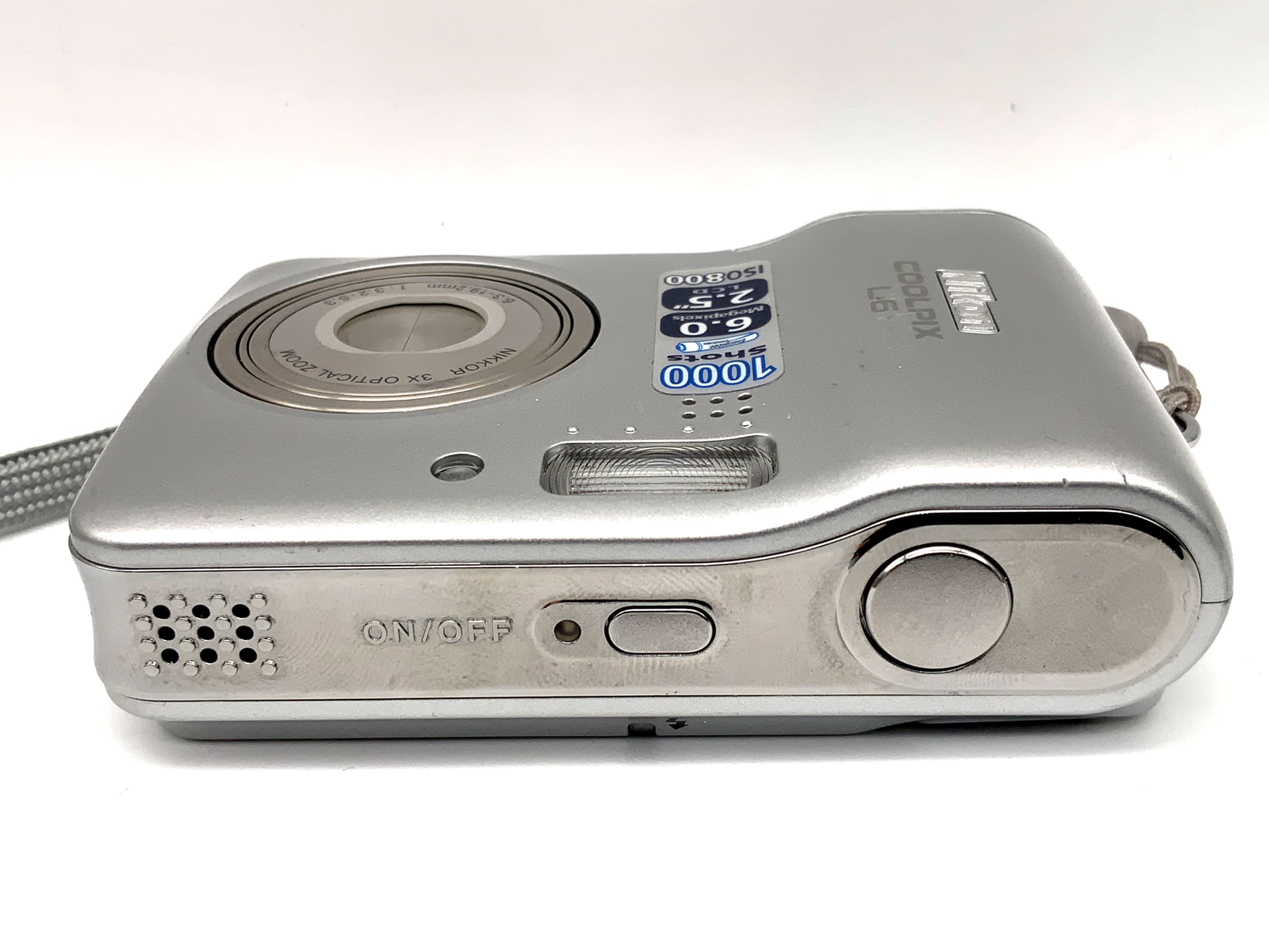 Nikon Coolpix L6 Digitale Kompaktkamera mit Nikkor 6.3-19.2mm 1:3.2-5.3