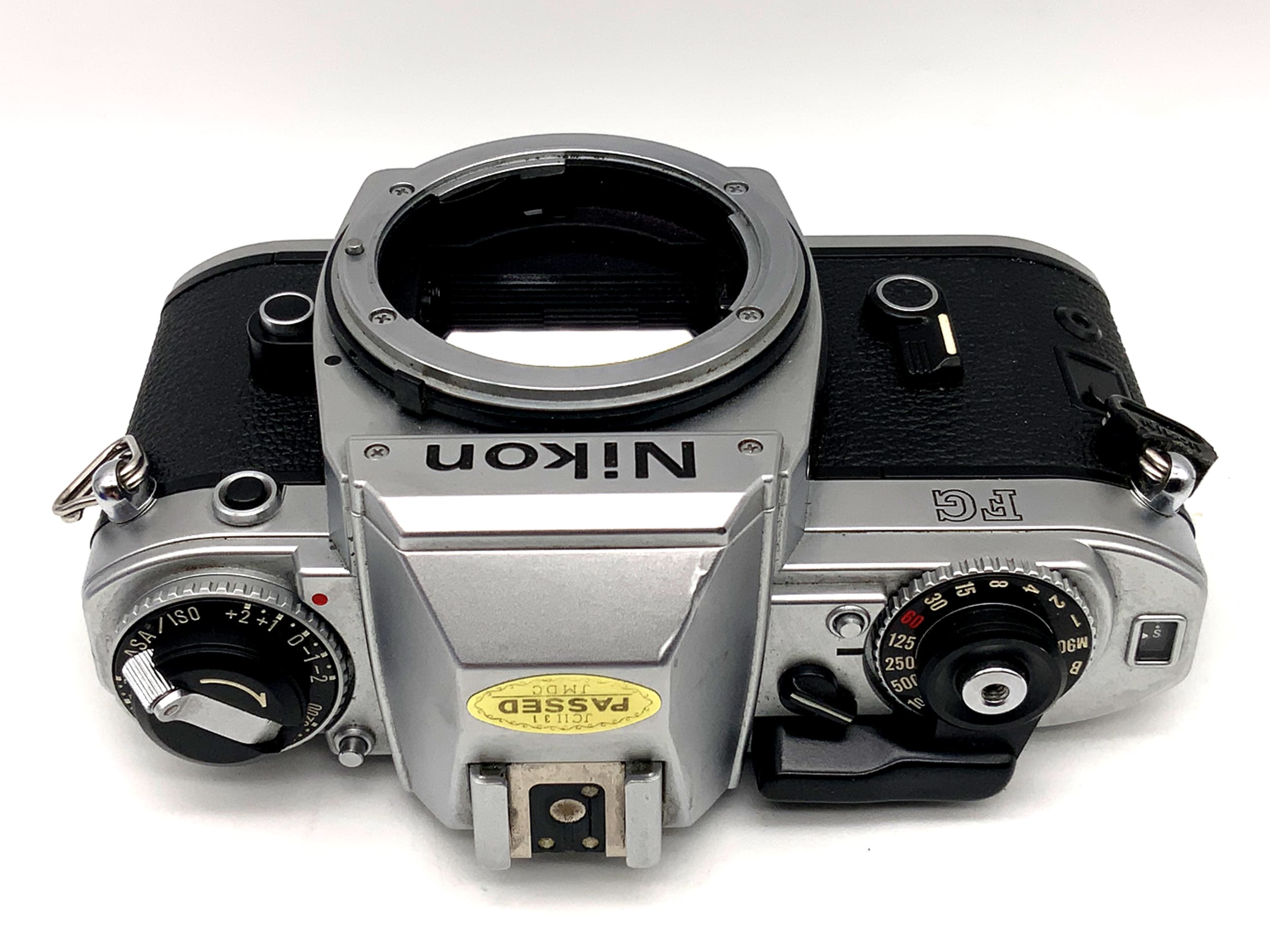 Nikon FG 35mm Spiegelreflexkamera SLR analog !Beli Defekt! Body (Nikon F)