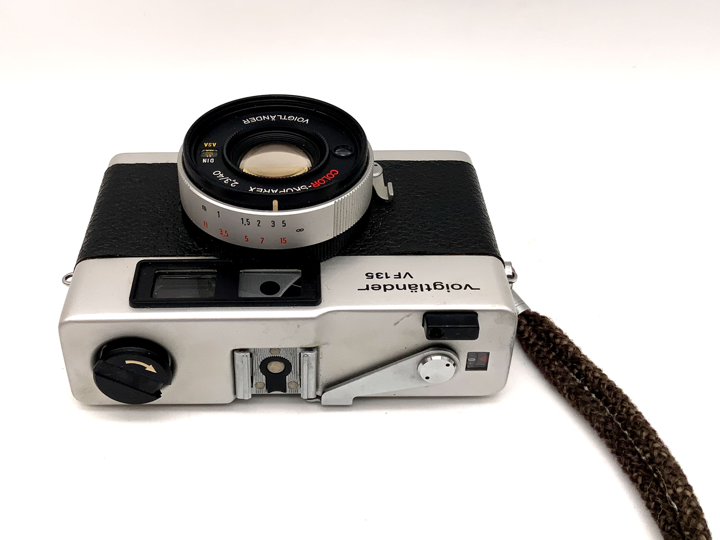 Voigtländer VF135 Sucherkamera mit Color-Skoparex 2.3/40 Analogkamera
