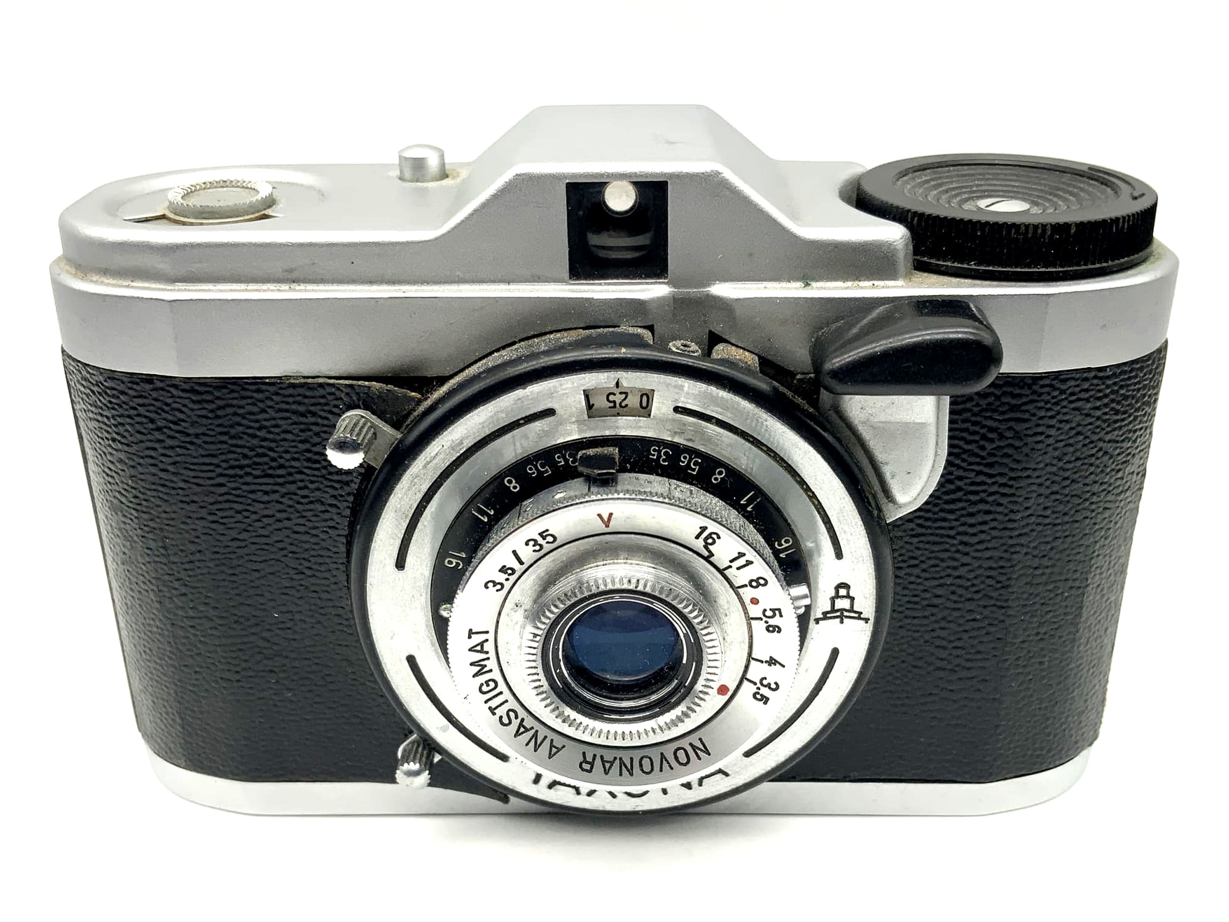 Pentacon Taxona Sucherkamera mit Novonar Anastigmat 3.5/35 red V