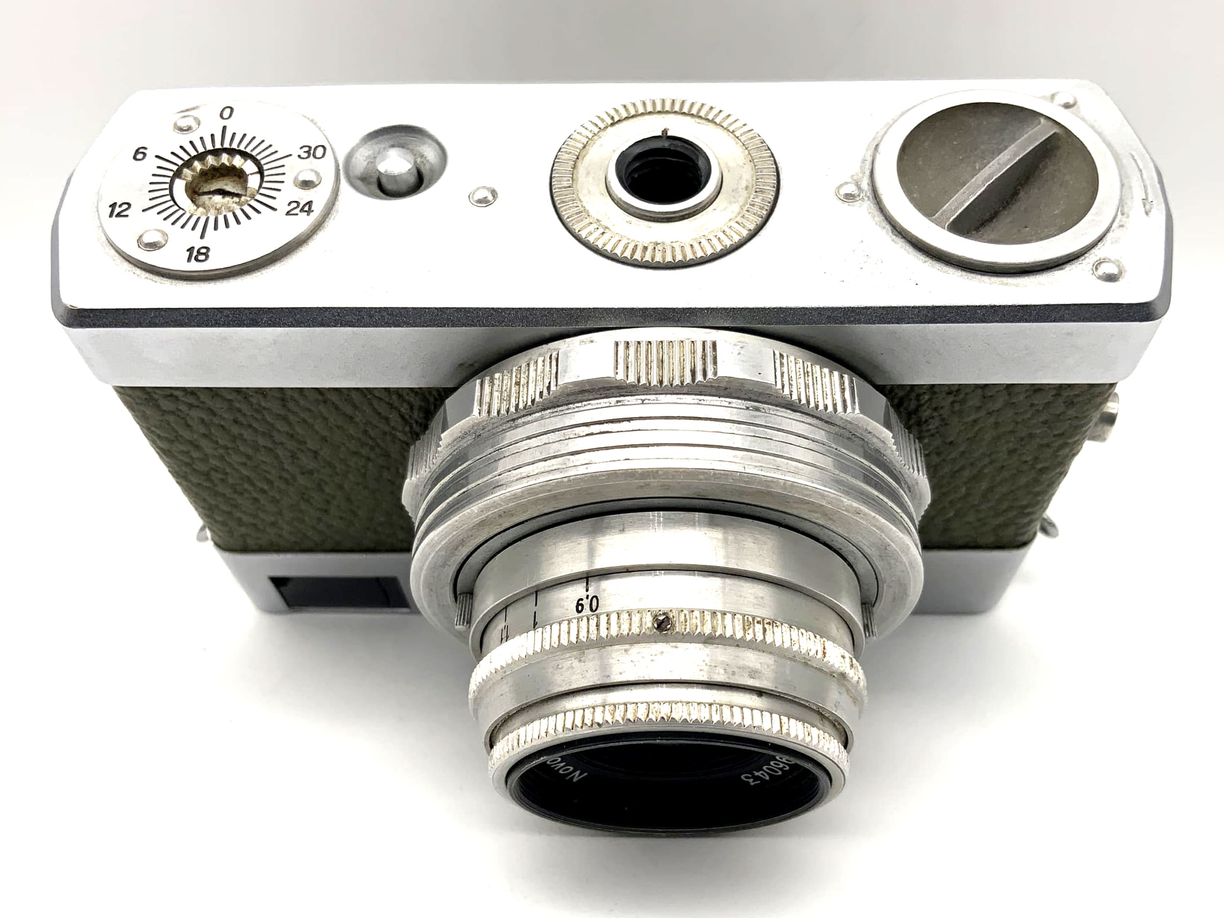 Pentacon Werra Sucherkamera mit Novonar 3.5/50 red T Kompaktkamera Analogkamera