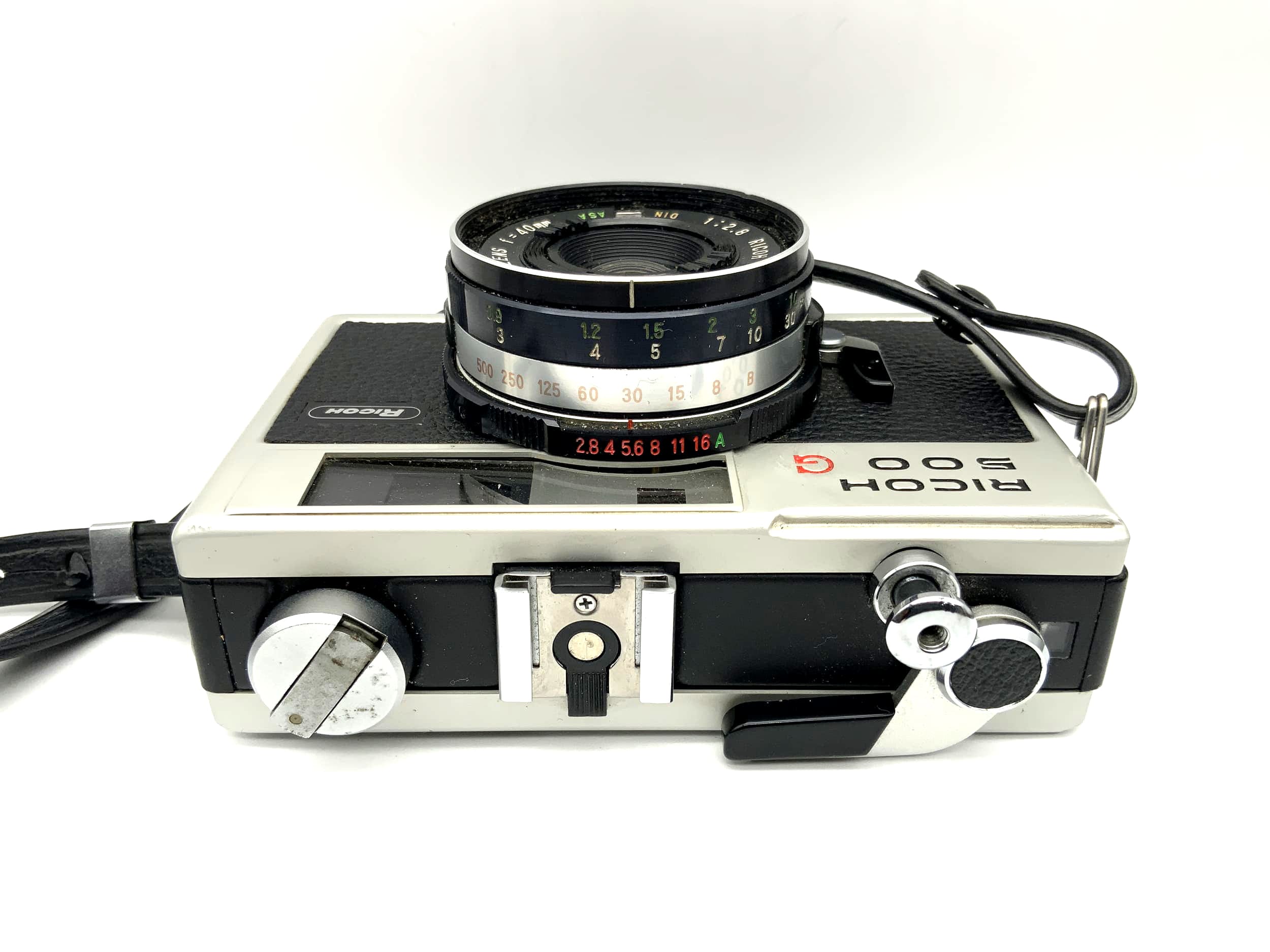 Ricoh 500 G Sucherkamera mit Rikenon Lens f=40mm 1:2.8 !Beli defekt!