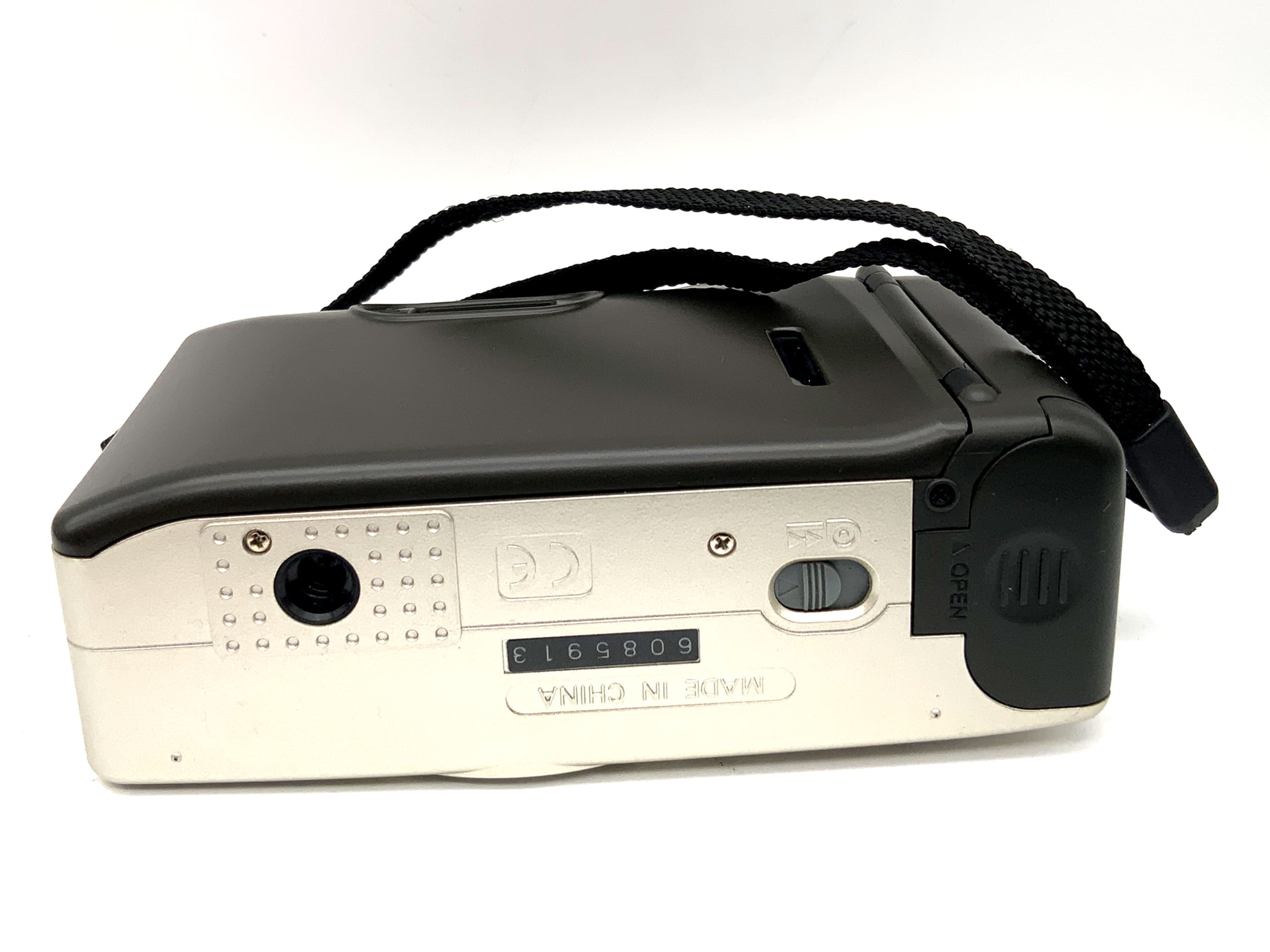 Nikon AF240SV Point&Shoot mit Nikon Lens 28mm Kompaktkamera Analogkamera