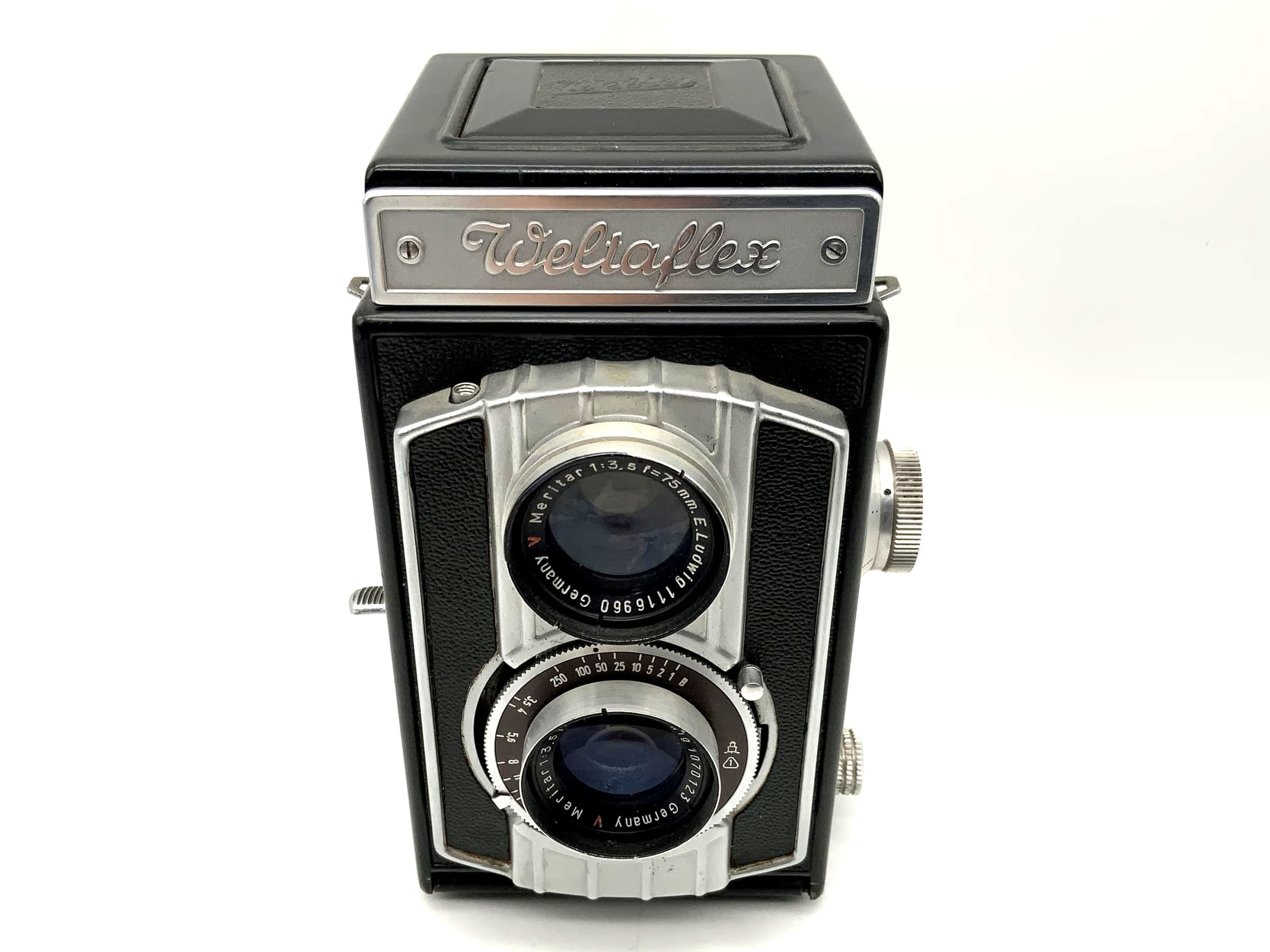 Welta Weltaflex TLR mit E.Ludwig Meritar 1:3.5 f=75mm red V Vebur