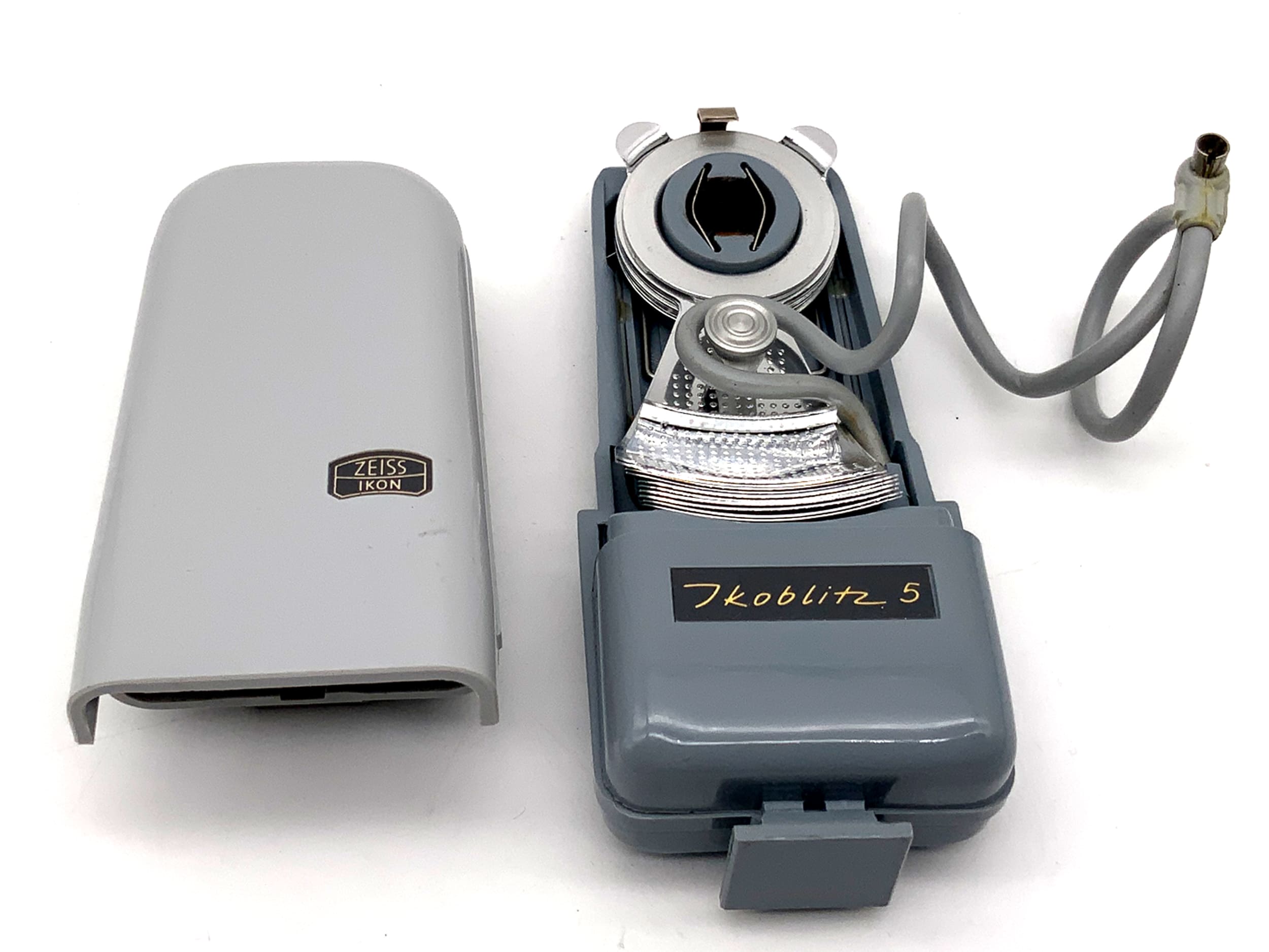 Zeiss Ikon Ikoblitz 5 Blitzgerät Mittelkontakt in OVP universal Blitz Flash