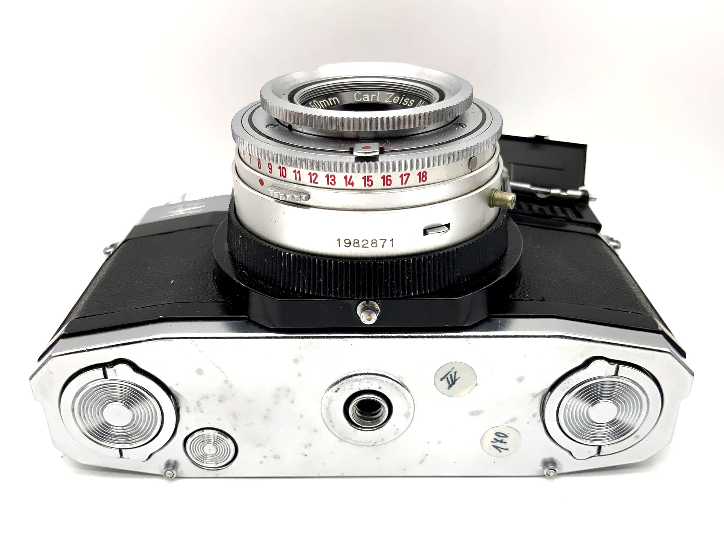 Zeiss Ikon Contaflex 35mm SLR analog mit Tessar 2.8/50 Synchro Compur Body