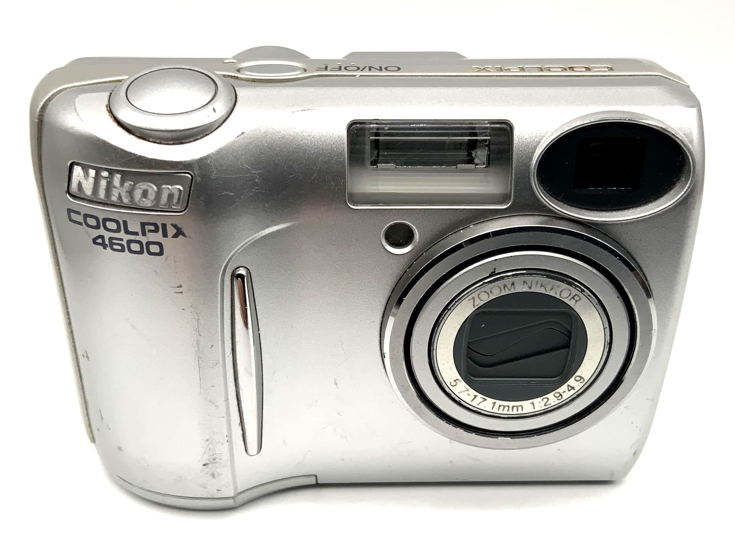 Nikon Coolpix 4600 Digitalkamera mit Zoom Nikkor 5.7-17.1mm 1:2.9-4.9