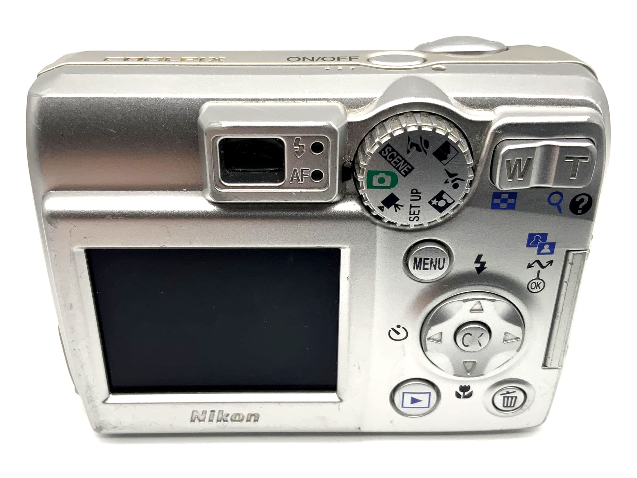 Nikon Coolpix 4600 Digitalkamera mit Zoom Nikkor 5.7-17.1mm 1:2.9-4.9