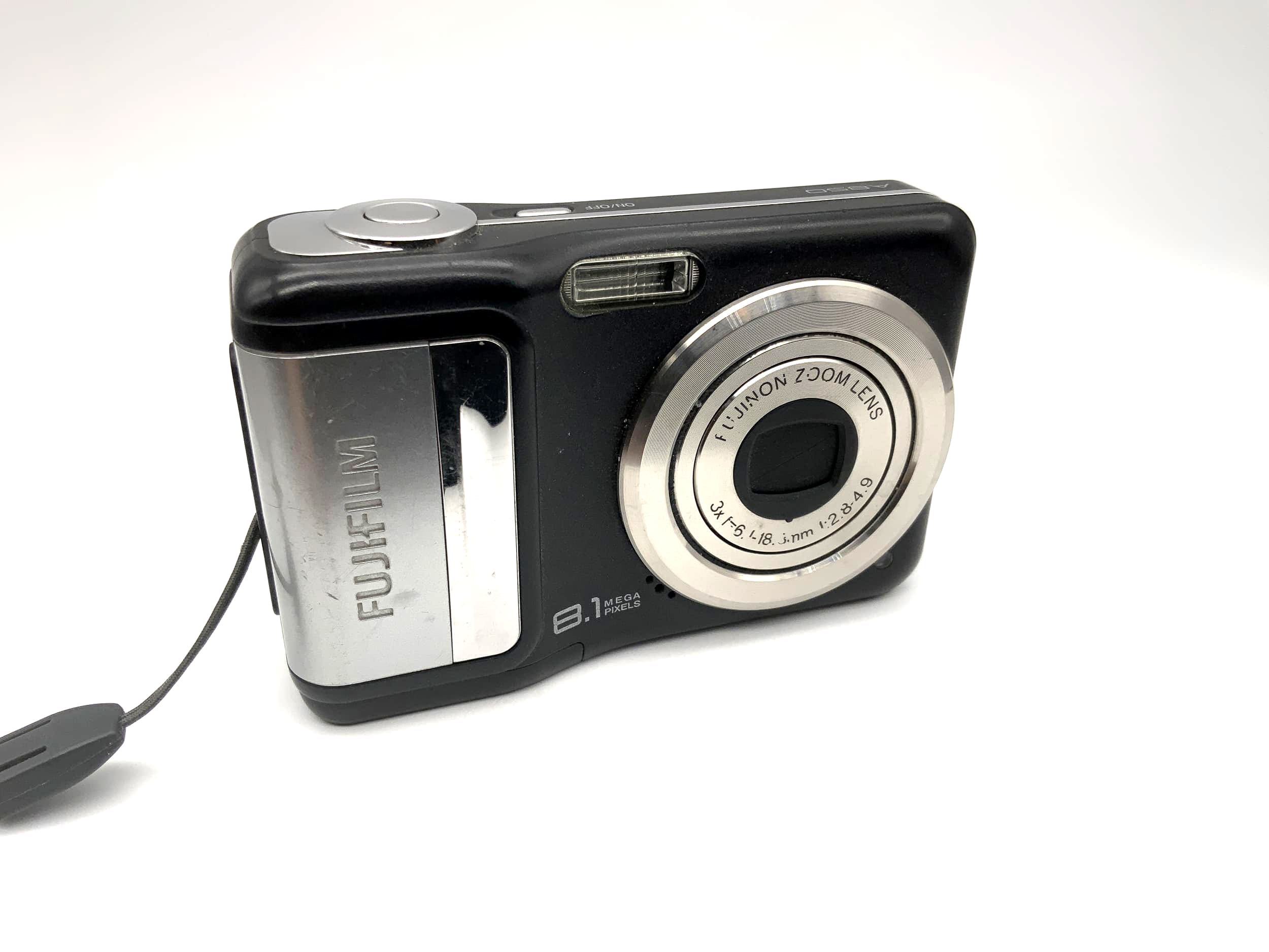 Fujifilm A850 mit Fujinon Zoom Lens 3x f=6.1-18.3mm 1:2.8-4.9 8.1 Mega Pixels