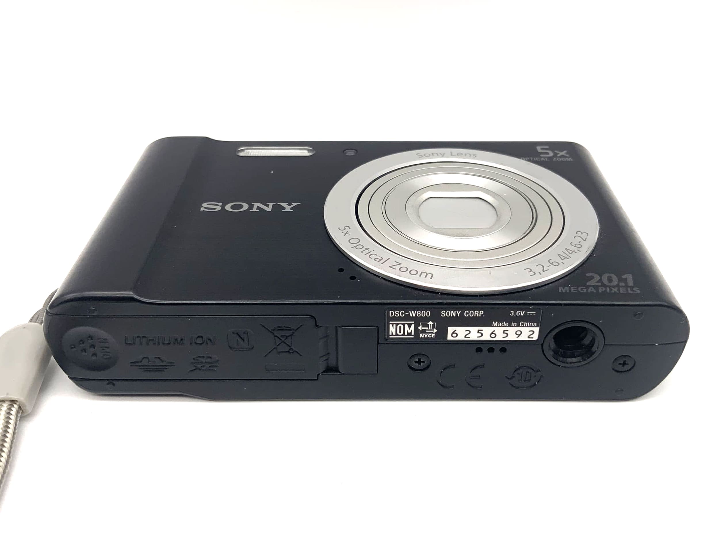 Sony Cyber Shot DSC-W800 mit 5x optical Zoom 3,2-6,4/4,6-23 20.1 Mega Pixels